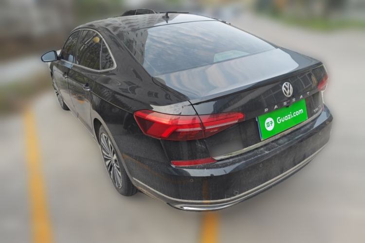 Used Volkswagen Passat 2019 330TSI Luxury Edition China VI Standard