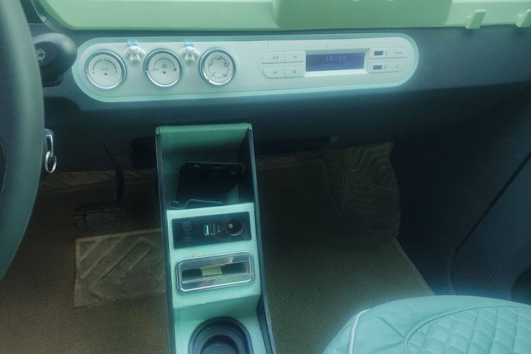 Used Wuling Hongguang MINIEV 2021 Macaron Fashion Model Lithium Iron Phosphate