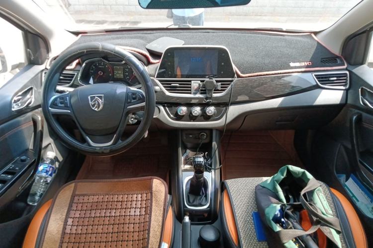 Used Baojun 310 2016 1.2L Manual Luxury Model
