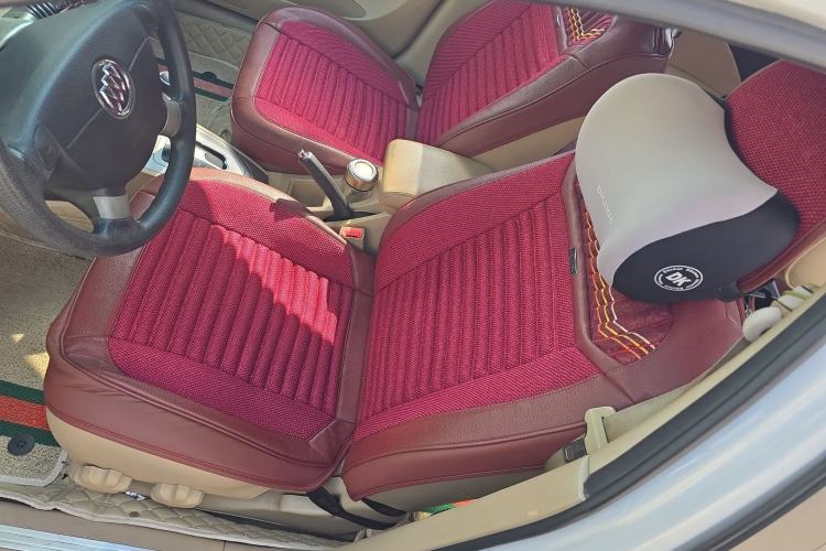 Used Buick Excelle 2013 1.5L Automatic Classic Model
