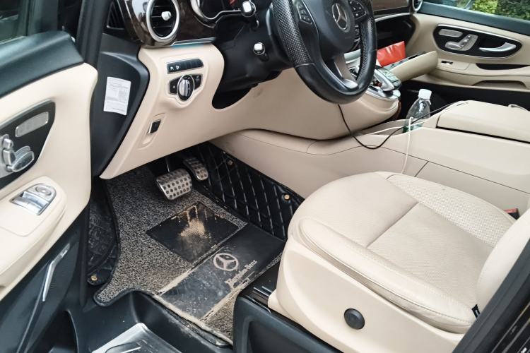 Used Mercedes-Benz V-Class 2018 V 260 L Prestige Extended Version China VI Driver Seat