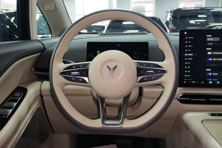 Used VOYAH Dream 2025 PHEV Four-Wheel-Drive Flagship Kunpeng Edition