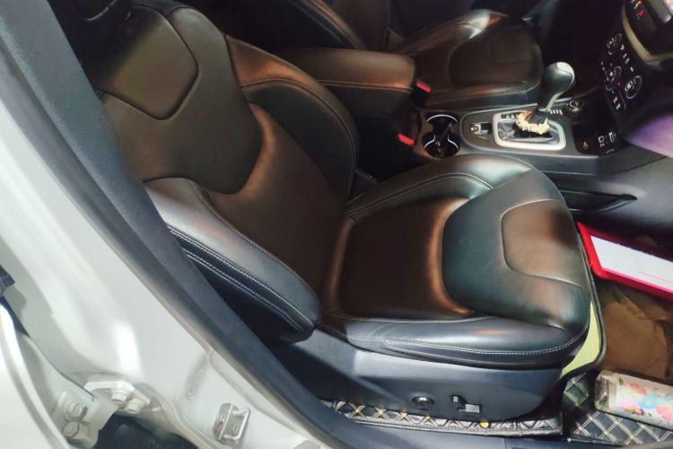 Used Jeep Cherokee 2016 2.4L Superior Edition
