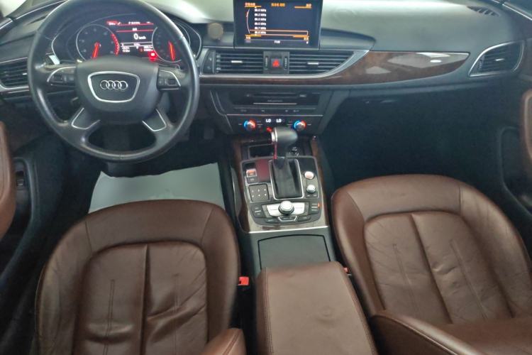 Used Audi A6L 2012 30 FSI Technology Edition Center Console