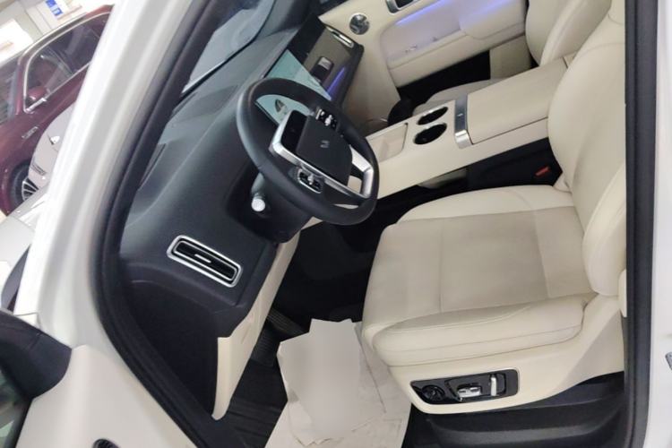 Used Li Auto L9 2025 Ultra Smart Refreshed Edition
