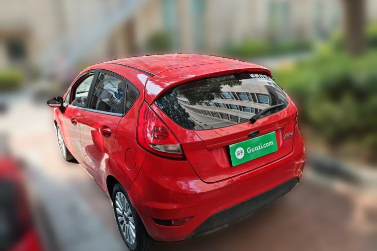 Used Ford Fiesta 2011 Hatchback 1.5L Automatic Fashion Edition
