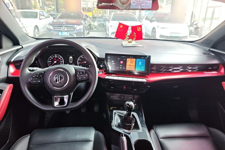 Used MG 5 2021 180 DVVT Manual Youth Luxury Edition
