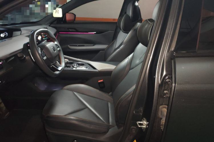 Used CHANGAN UNI-V 2022 1.5T Prestige Version
