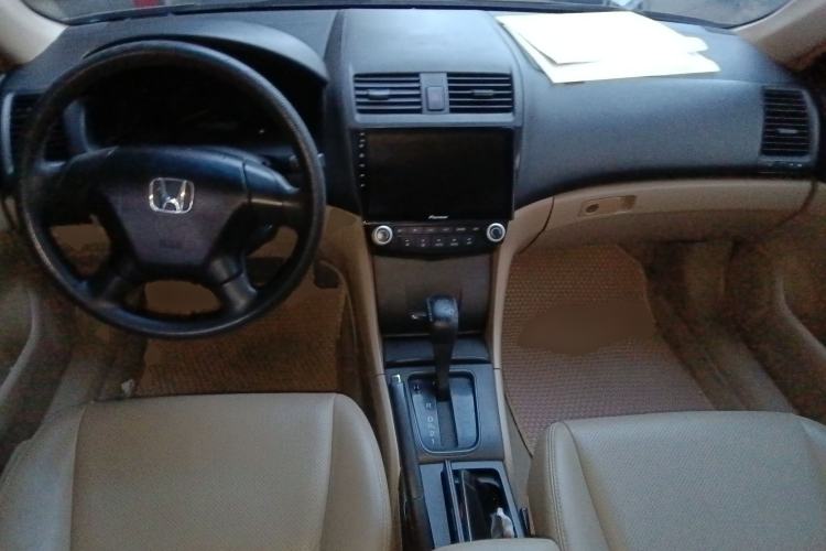 Used Honda Accord 2006 2.0L standard version
