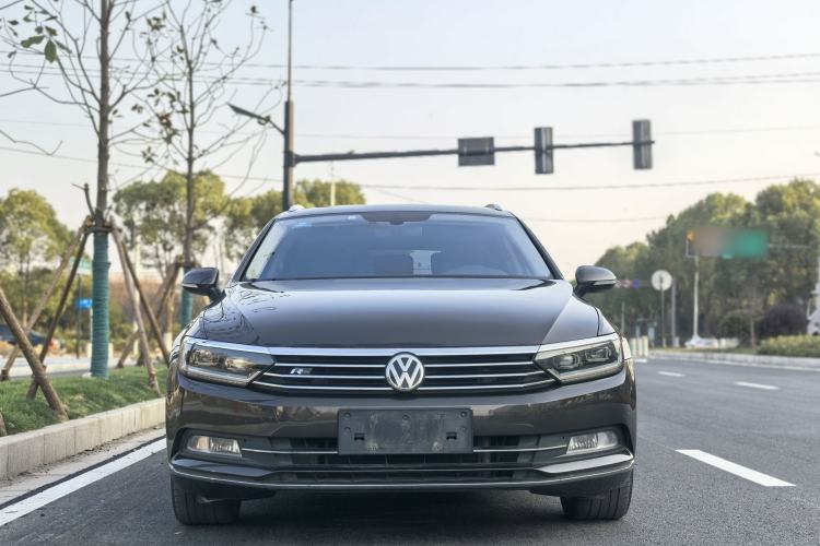 Used Volkswagen Variant 2017 380TSI Two-Wheel Drive Comfort Edition