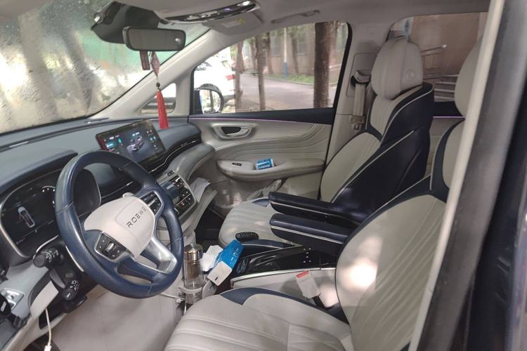 Used Roewe iMAX8 2021 400TGI Supreme Series Prestige Edition
