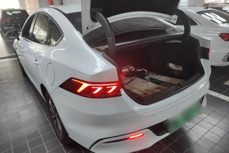 Used BYD Qin PLUS 2024 HONOR Edition DM-i 55KM Leading Model
