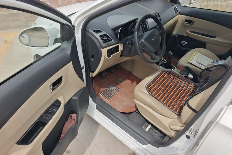 Used Chery E3 2015 1.5L Manual ZhiShang Model Driver Seat