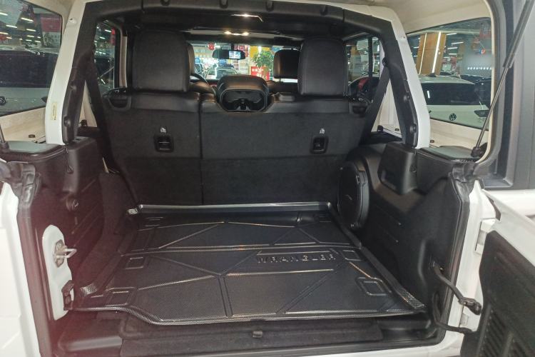 Used Jeep Wrangler 2021 2.0T Robin Hood Four-Door Edition
