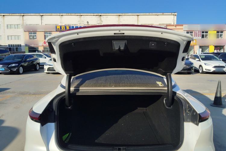 Used IM L7 2022 Dynamic Model Trunk