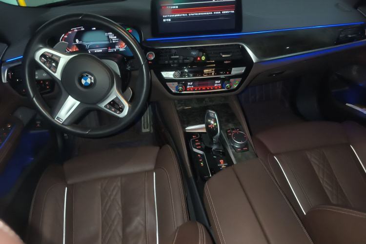 Used BMW 6 Series GT 2021 630i M Sport Grand Touring Edition Center Console