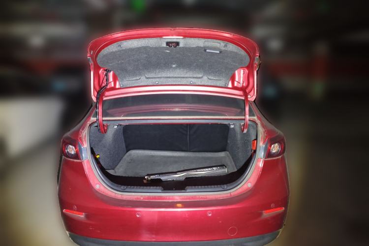 Used Mazda Mazda 3 Axela 2016 Sedan 1.5L Automatic Comfort Model
