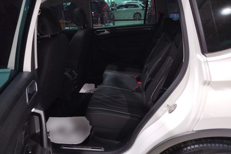 Used Volkswagen Tiguan L 2022 330TSI Automatic Two-Wheel Drive R-Line Enhanced Edition
