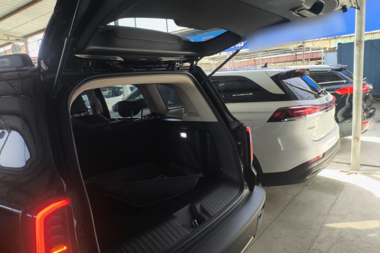 Used Haval DARGO 2022 1.5T DCT Two-Wheel Drive Labrador Edition Trunk