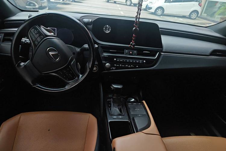 Used Lexus ES 2021 200 Excellence Edition
