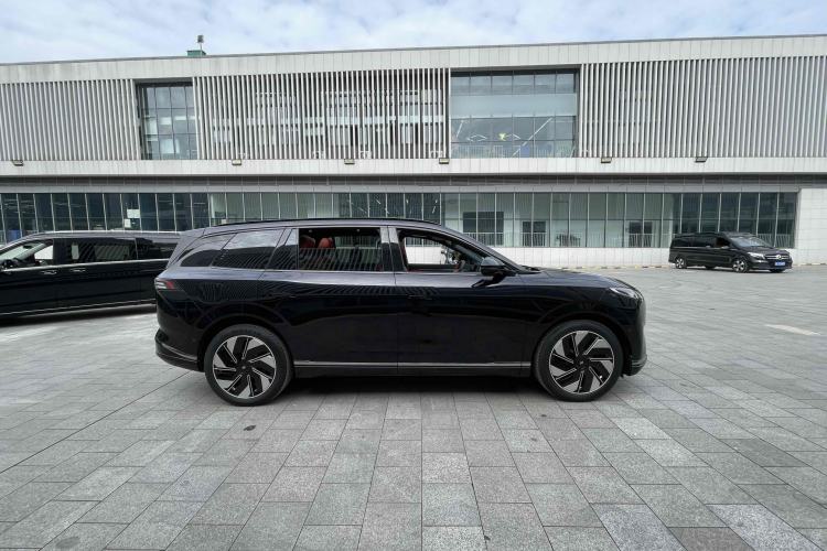 Used Dongfeng eπ eπ008 2024 210Max Range-Extended Version 6 Seats
