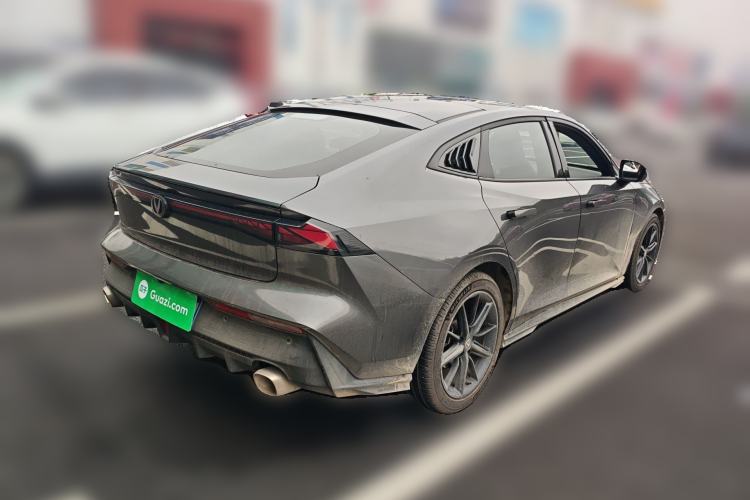 Used CHANGAN UNI-V 2023 1.5T Prestige Model Rear Right 45 Deg