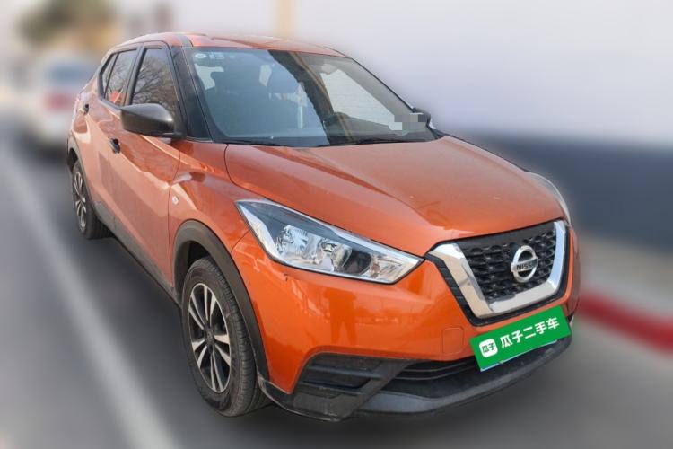 Used Nissan Kicks 2017 1.5L Manual Cool Dynamic Edition Front Right 45 Deg