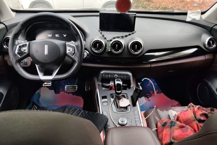 Used Wey VV7 2017 2.0T Flagship Model Center Console