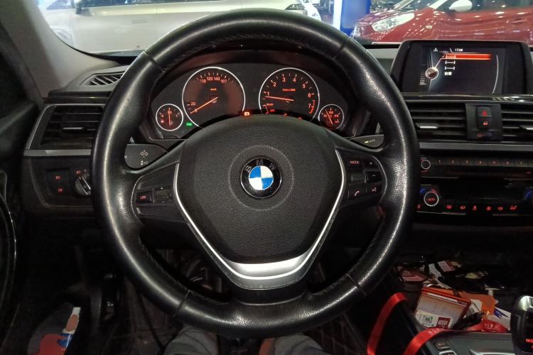 Used BMW 3 Series 2017 320Li Fashion Model Steering Wheel