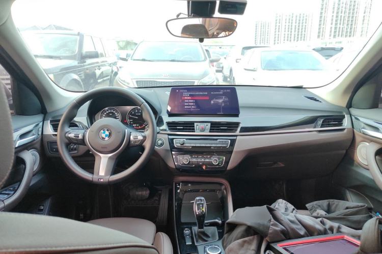 Used BMW X1 2021 sDrive20Li Premium Edition Center Console