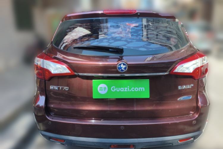 Used Venucia T70 2016 2.0L CVT Smart Choice Edition
