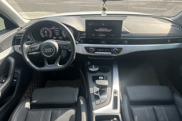 Used Audi A4L 2022 40 TFSI Luxury Dynamic Model