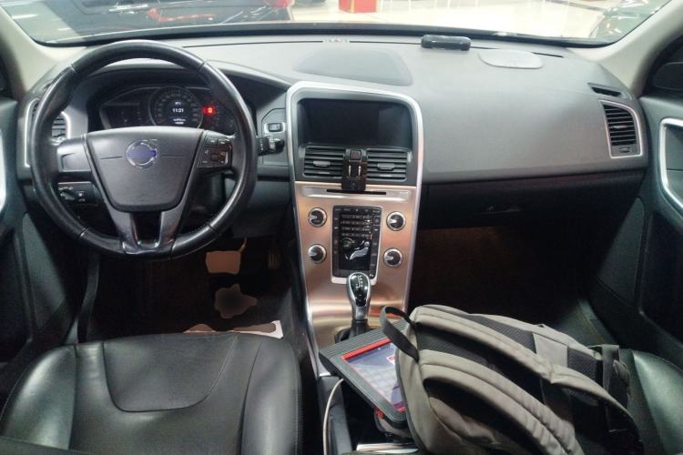 Used Volvo XC60 2017 T5 Smart Upgrade Edition