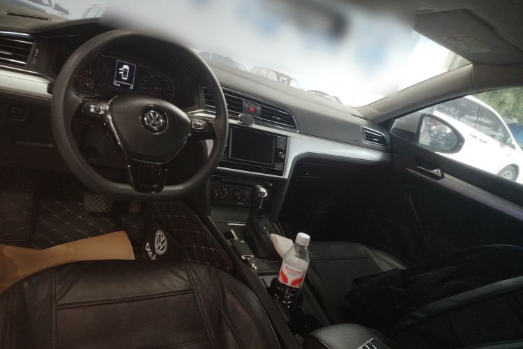 Used Volkswagen Lamando 2021 230TSI DSG Fashion Edition Center Console