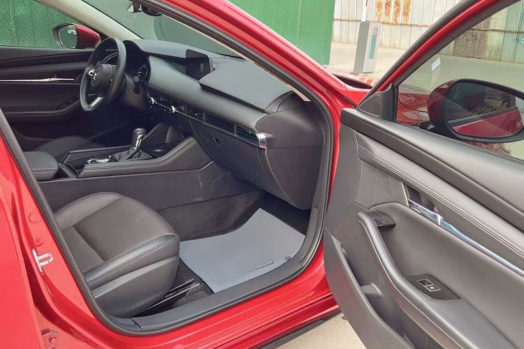 Used Mazda 3 Axela 2021 2.0L Automatic Zhi Rui Edition Right Front Seat