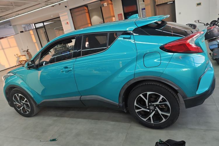 Used Toyota C-HR 2020 2.0L Leading Edition
