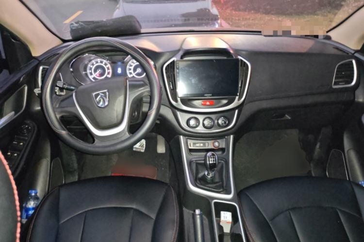 Used Baojun 560 2016 1.8L Manual Value Edition
