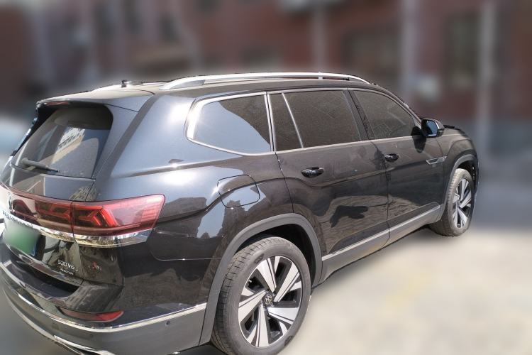 Used Volkswagen Teramont 2024 530 V6 All-Wheel-Drive Dragon Edition Rear Right 45 Deg