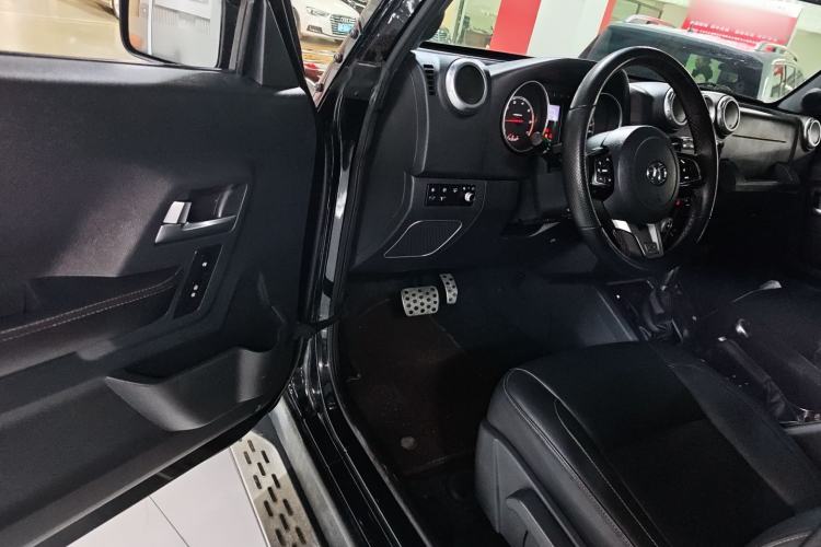 Used BAIC Off-Road BJ40 2016 40L 2.3T Automatic All-Wheel Drive Premium Edition