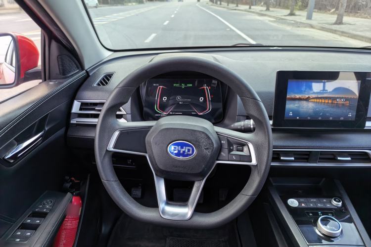 Used BYD e2 2019 Standard Range Version – Yue·Standard Model Interior 3