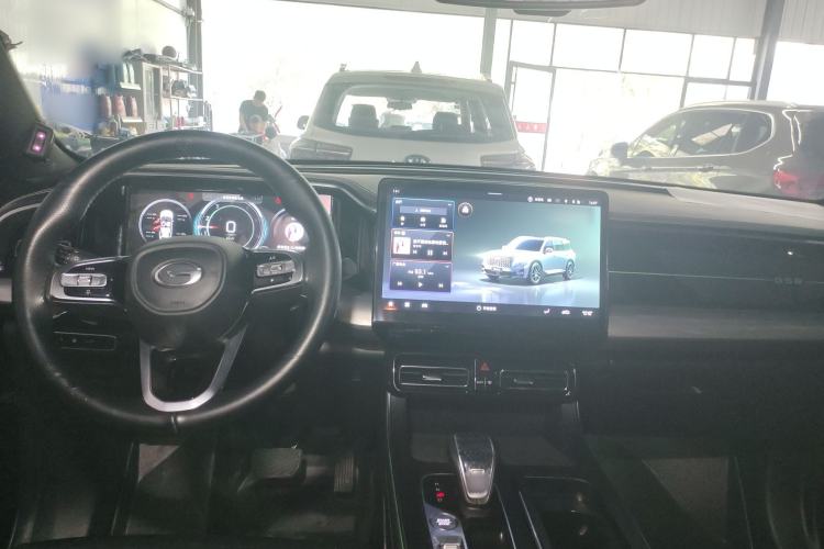 Used GAC Trumpchi GS8 2022 Linghang Series 2.0 TGDI Two-Wheel-Drive Luxury Smart Connectivity Version (7 Seats)