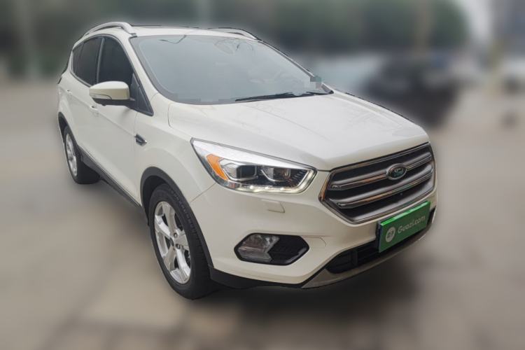 Used Ford Kuga 2018 EcoBoost 180 Two-Wheel-Drive Luxury Wing Edition Front Right 45 Deg