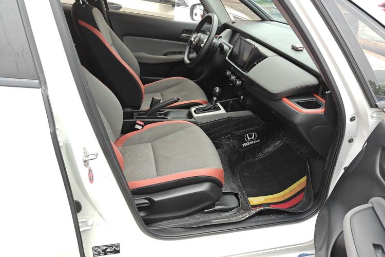 Used Honda LIFE 2021 1.5L CVT SPORT Heartbeat Edition Right Front Seat