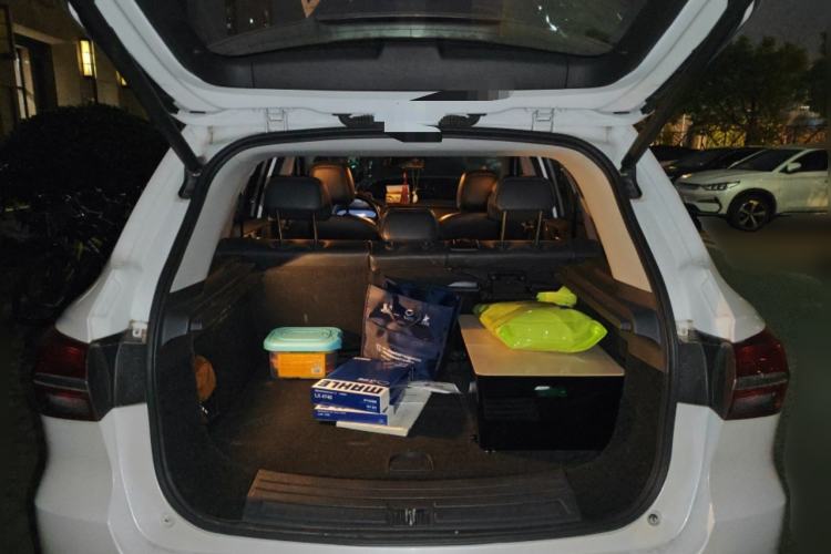 Used Roewe RX5 New Energy 2017 eRX5 50T Hybrid Connected Prestige Flagship Edition Trunk