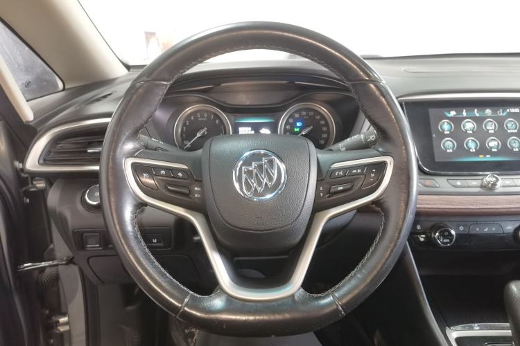 Used Buick GL6 2018 18T 6-Seater Luxury Model
