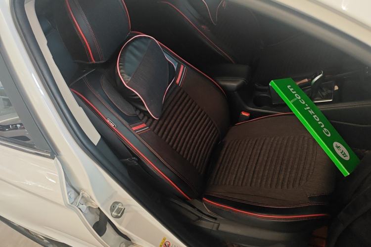 Used BYD Song 2020 Classic Edition 1.5T Automatic Elite Model Right Front Seat