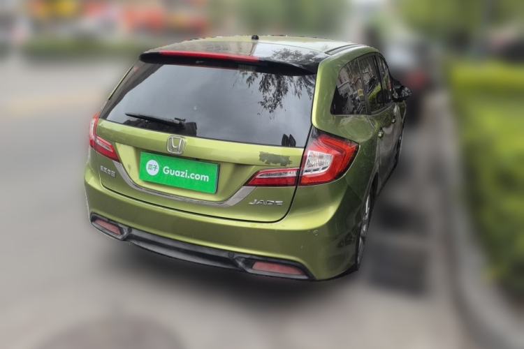 Used Honda Jade 2013 1.8L automatic Comfort version 5 seats
