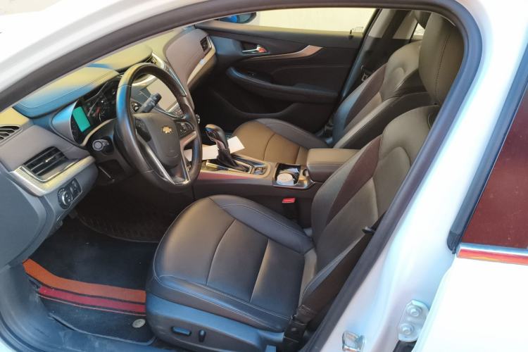 Used Chevrolet Malibu 2016 2.0L Automatic Luxury Edition Left Front Seat