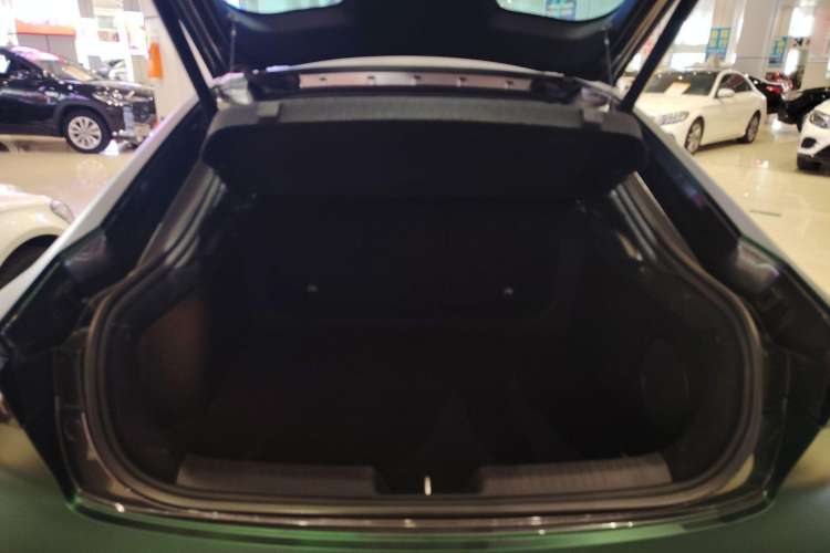 Used CHANGAN UNI-V 2022 1.5T Smart Navigation Version
