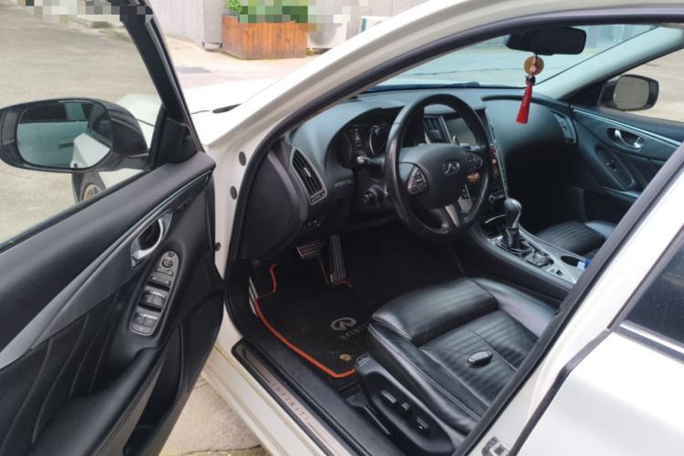 Used Infiniti Q50 2014 3.5L Hybrid Flagship Edition